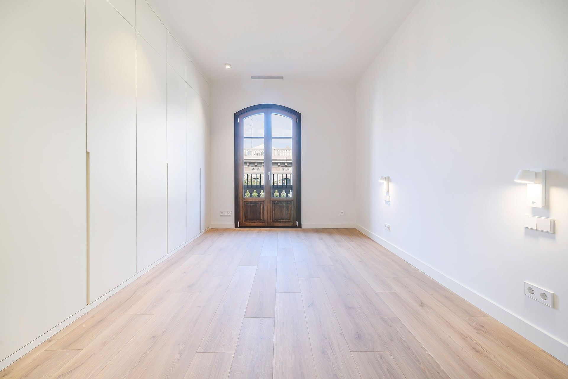 Exclusive penthouse with terrace in Dreta de l'Eixample