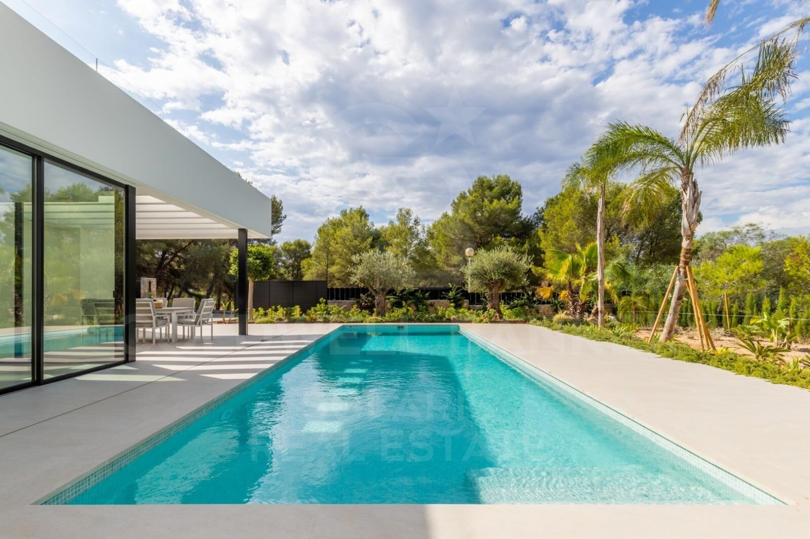 Villa de luxe dans la prestigieuse urbanisation de La Cala de Jávea