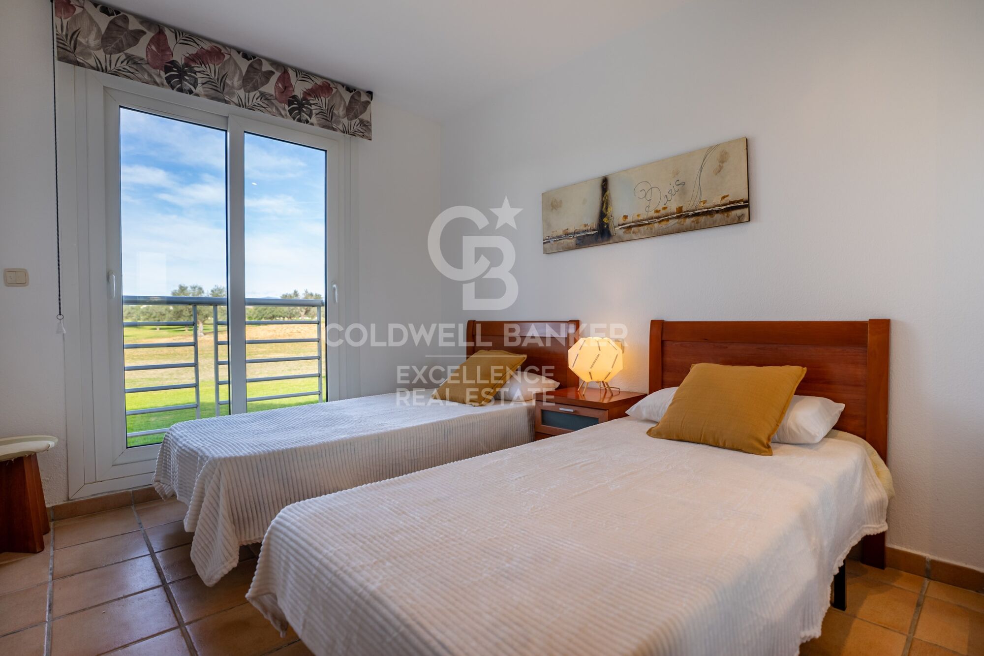 Chalet Adosado en Urb. Panorámica Golf, Sant Jordi - Castellón.