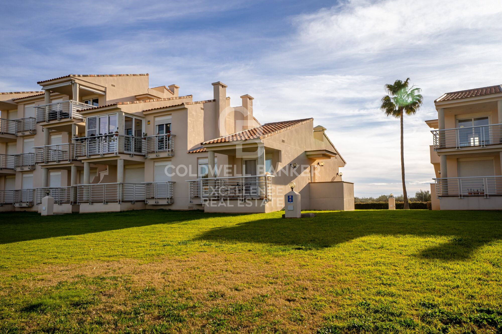 Chalet Adosado en Urb. Panorámica Golf, Sant Jordi - Castellón.