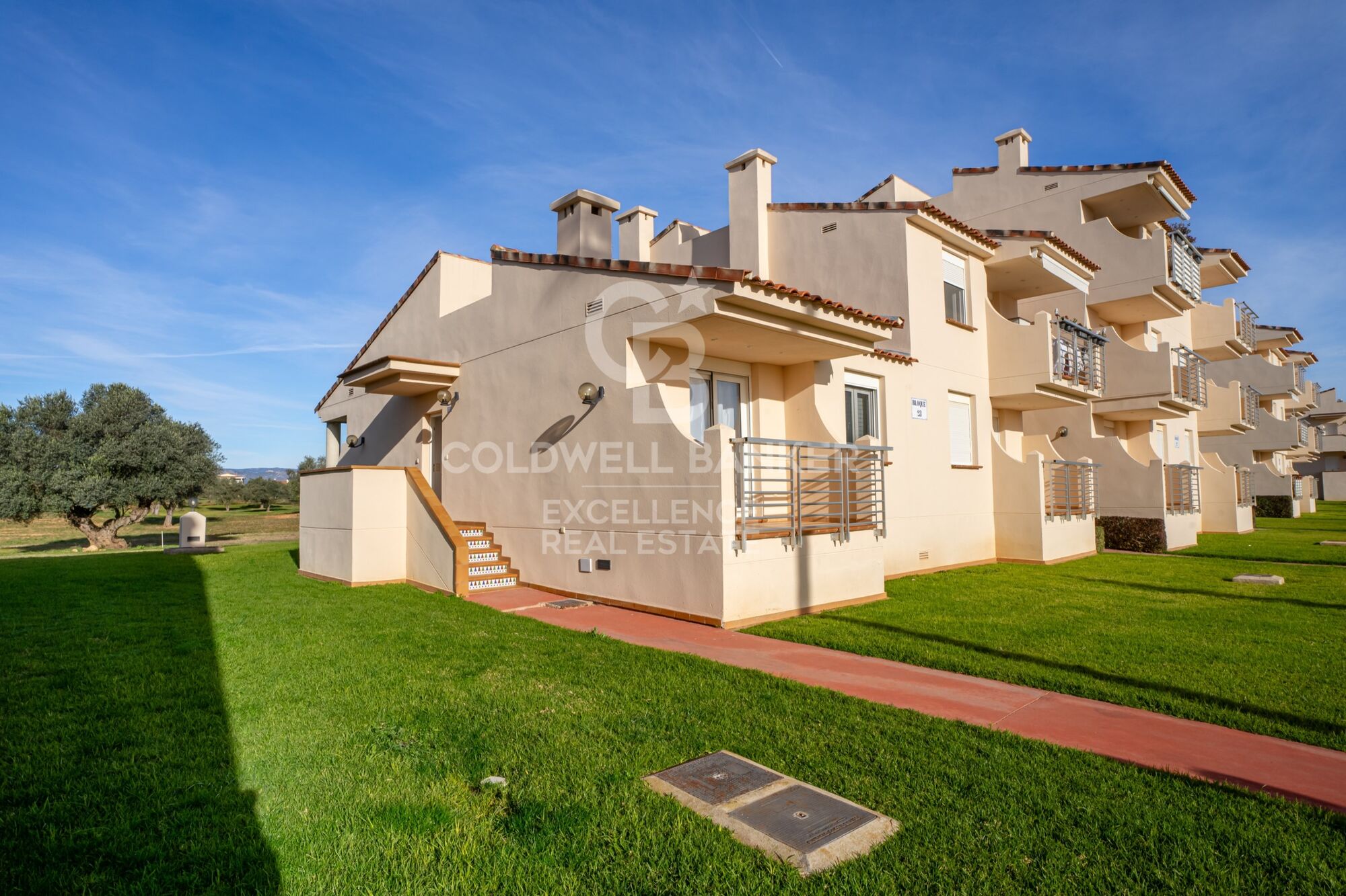 Chalet Adosado en Urb. Panorámica Golf, Sant Jordi - Castellón.