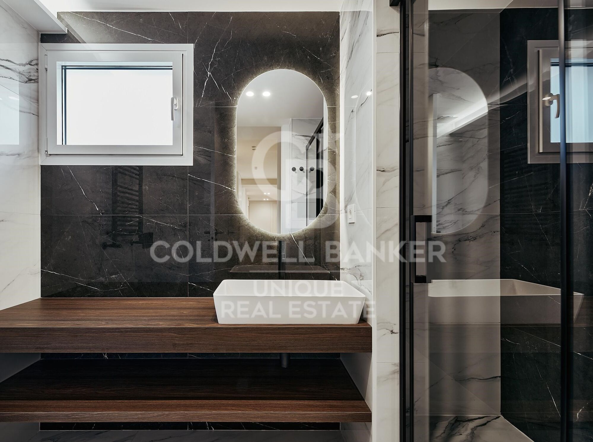 Appartement extérieur rénové avec 3 chambres, terrasse et garage à Lista, Madrid