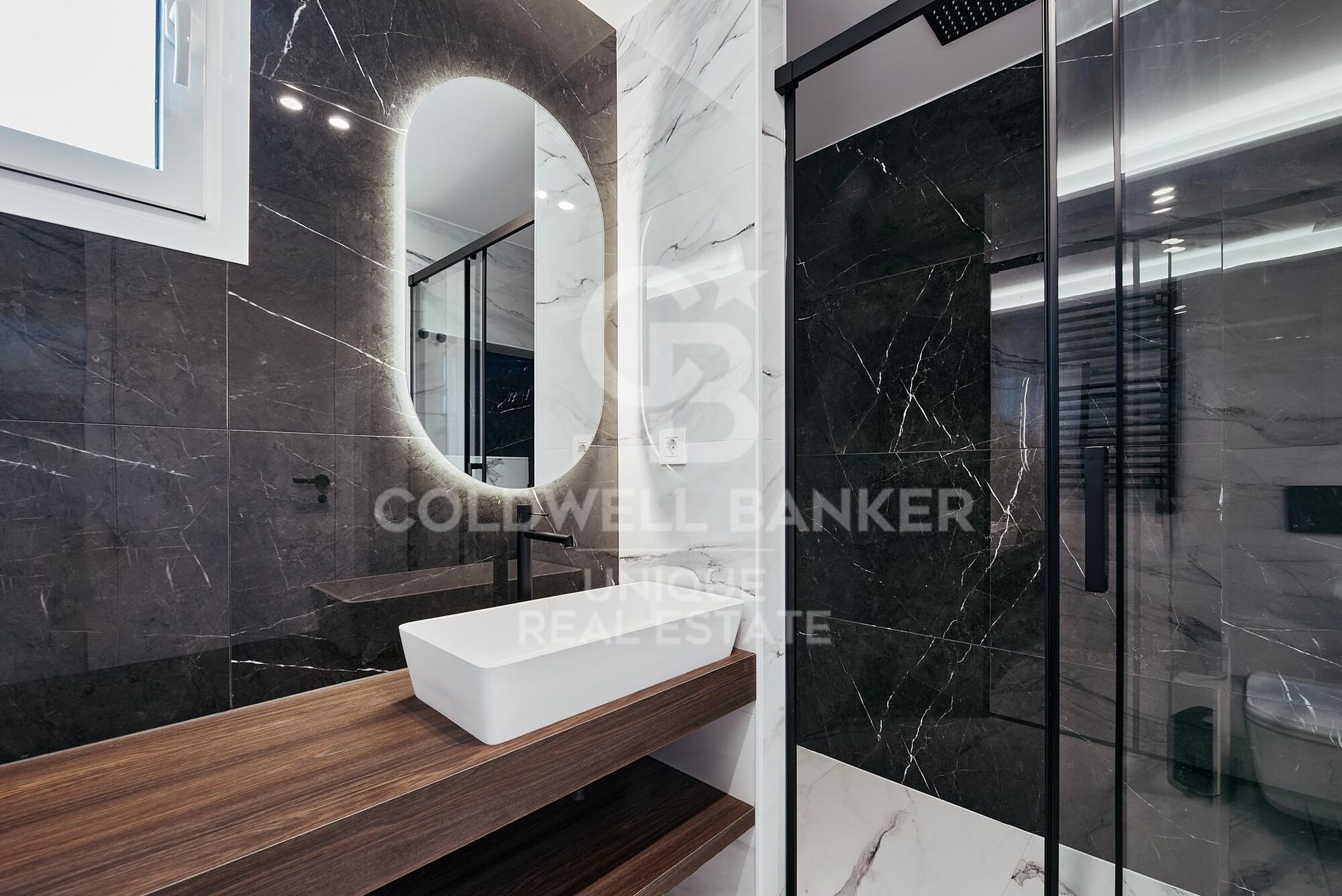 Appartement extérieur rénové avec 3 chambres, terrasse et garage à Lista, Madrid