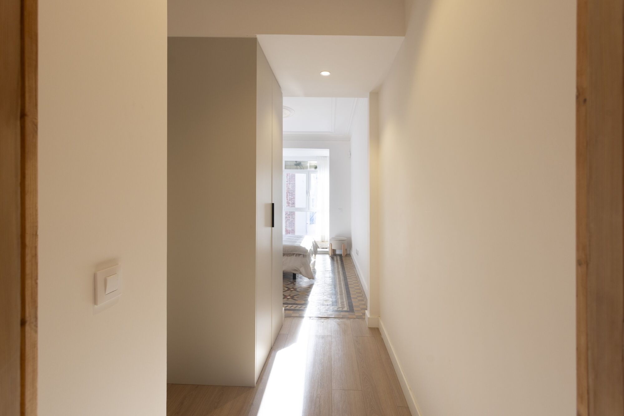 Fully renovated top floor apartment in Quadrat d'or