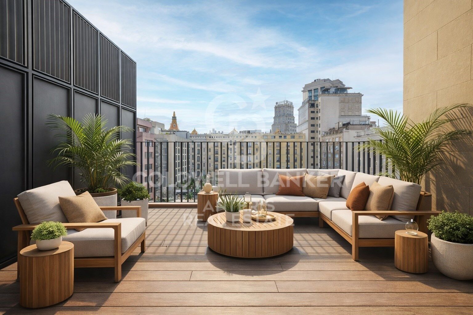 Penthouse with terrace in prime location next to Paseo de Gracia