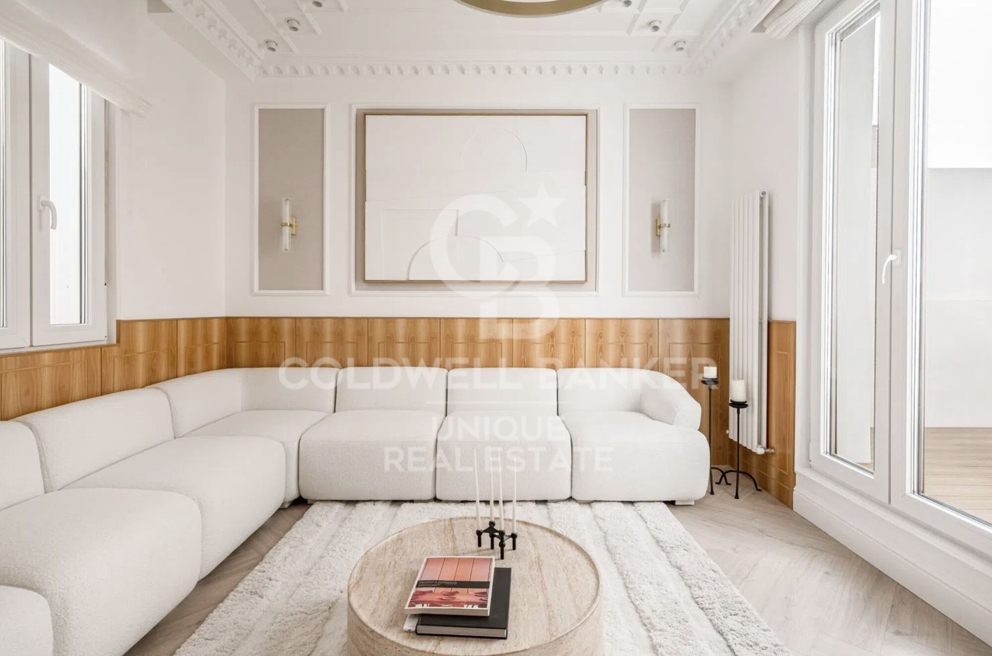Two-bedroom penthouse with terrace in Goya, Madrid