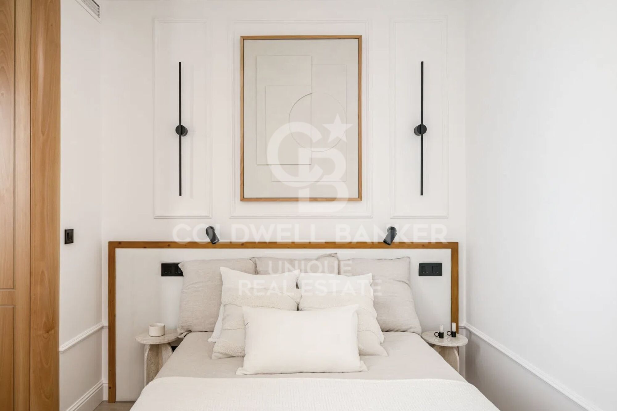 Two-bedroom penthouse with terrace in Goya, Madrid