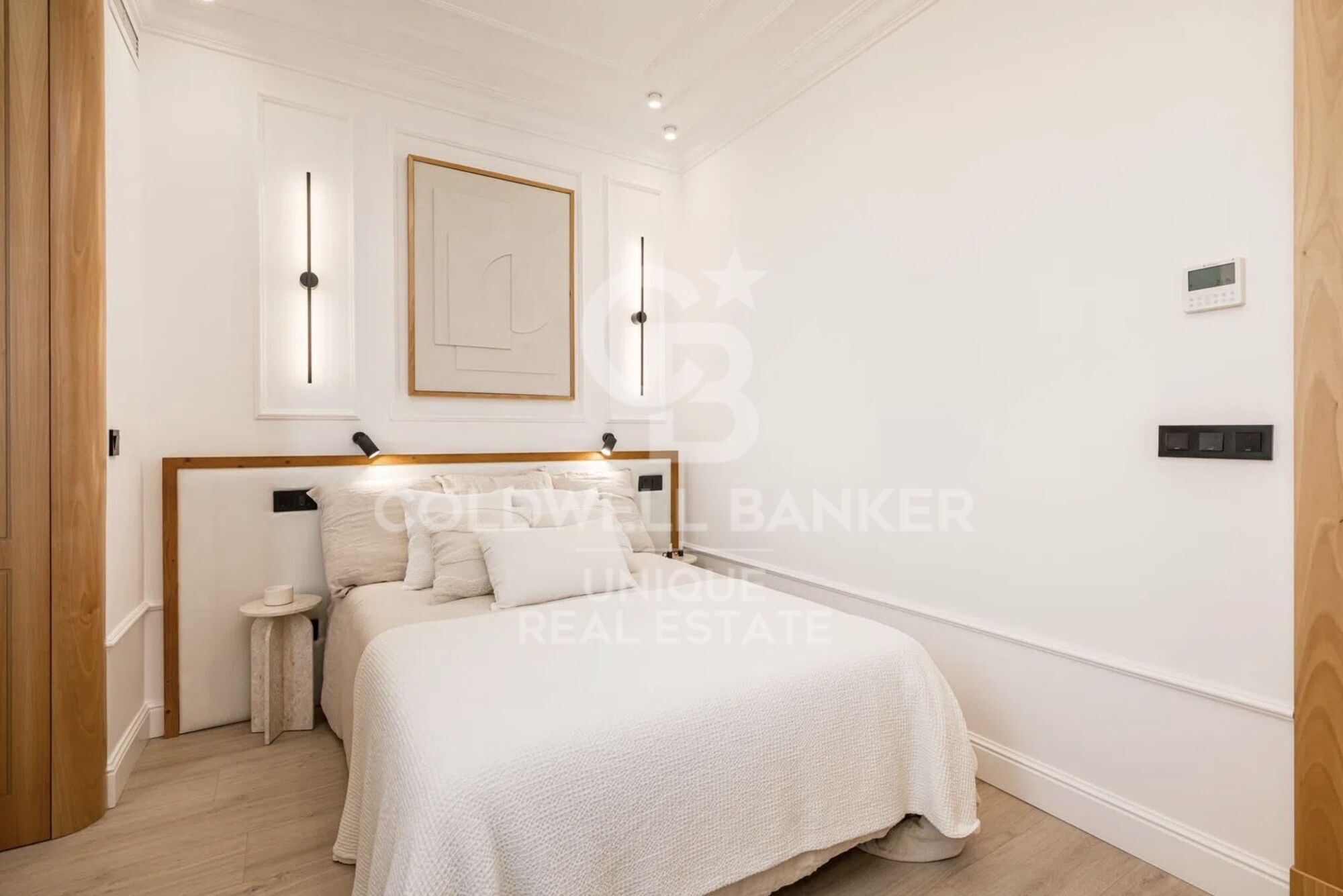 Two-bedroom penthouse with terrace in Goya, Madrid