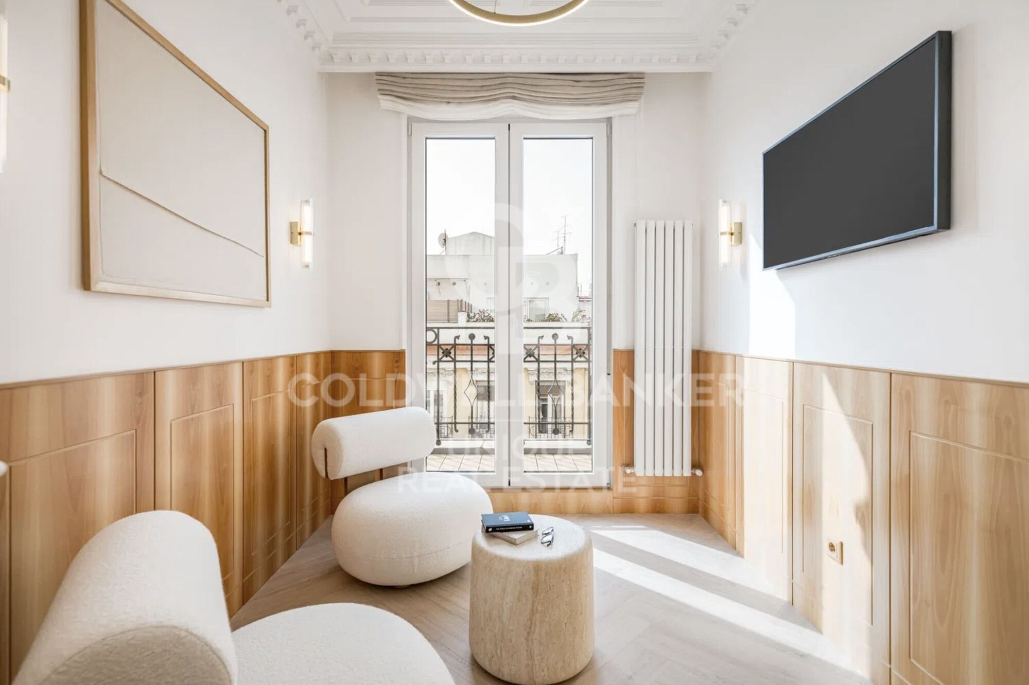 Two-bedroom penthouse with terrace in Goya, Madrid