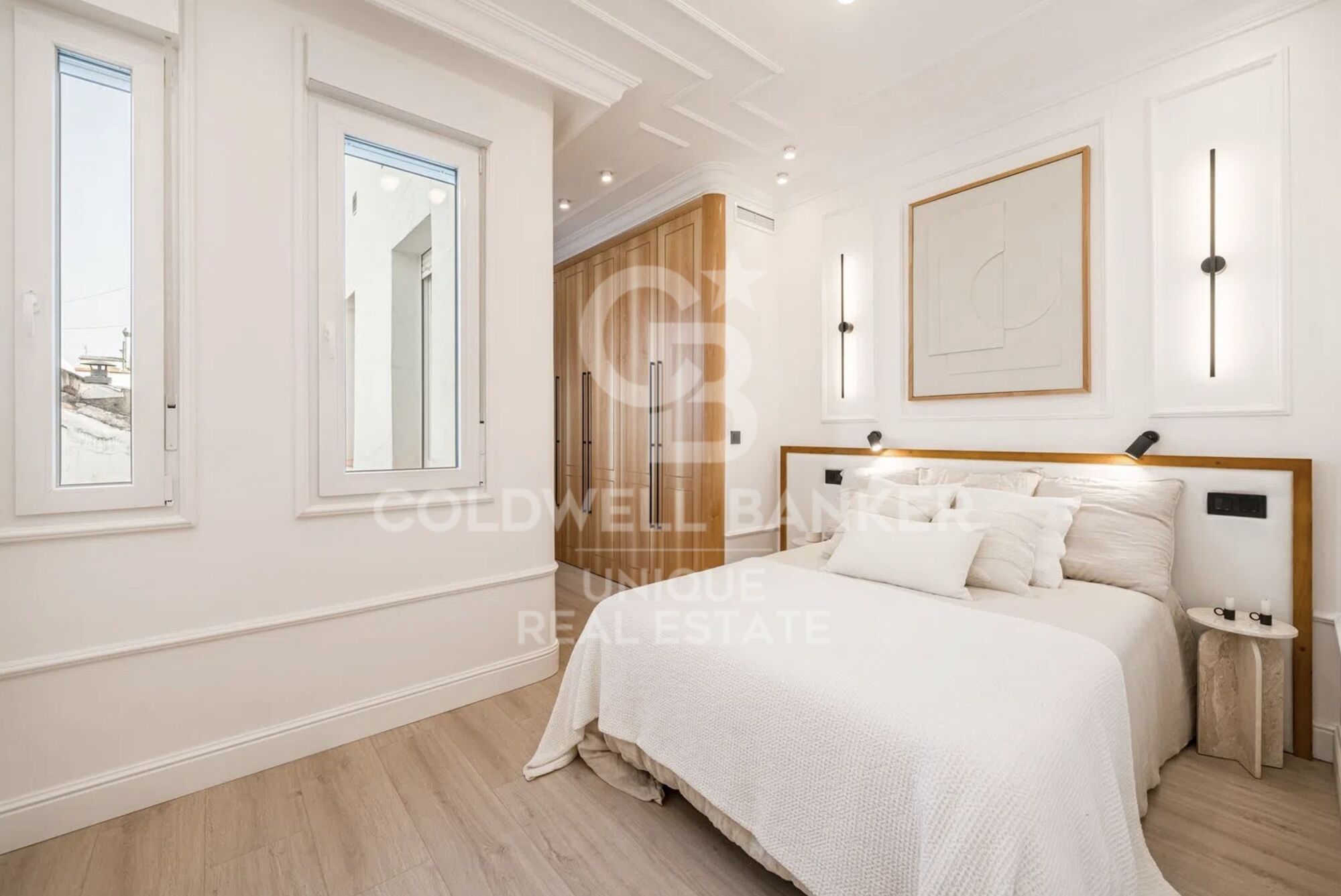 Two-bedroom penthouse with terrace in Goya, Madrid