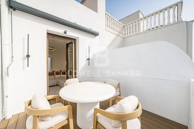 Two-bedroom penthouse with terrace in Goya, Madrid