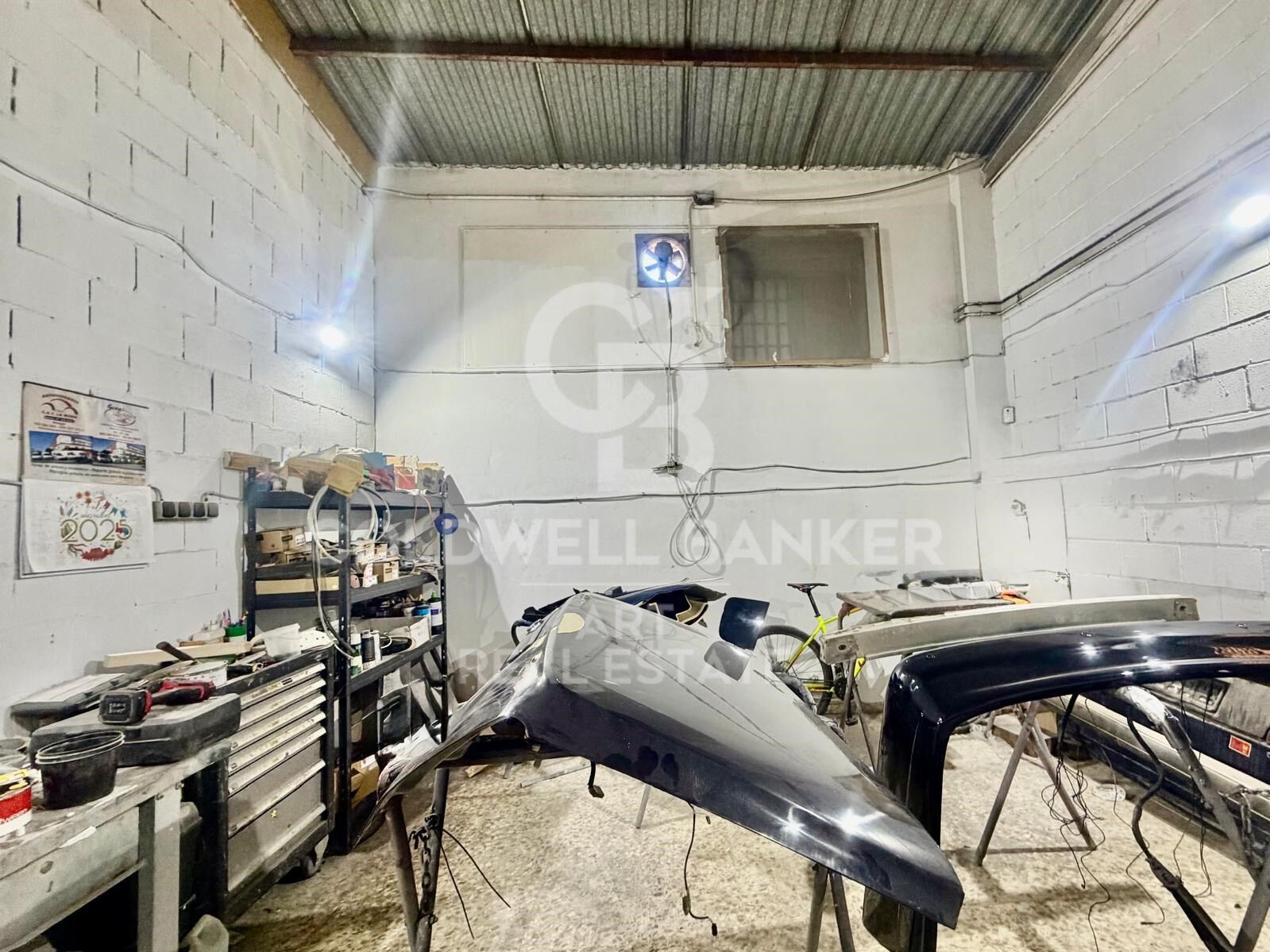 Transfer of a Fully Equipped Bodywork and Paint Business in Nueva Andalucía