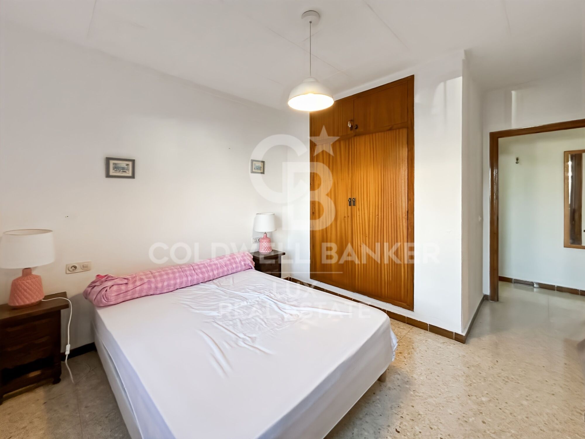 Haus mit Liegeplatz und Blick auf den Kanal wird in Empuriabrava renoviert