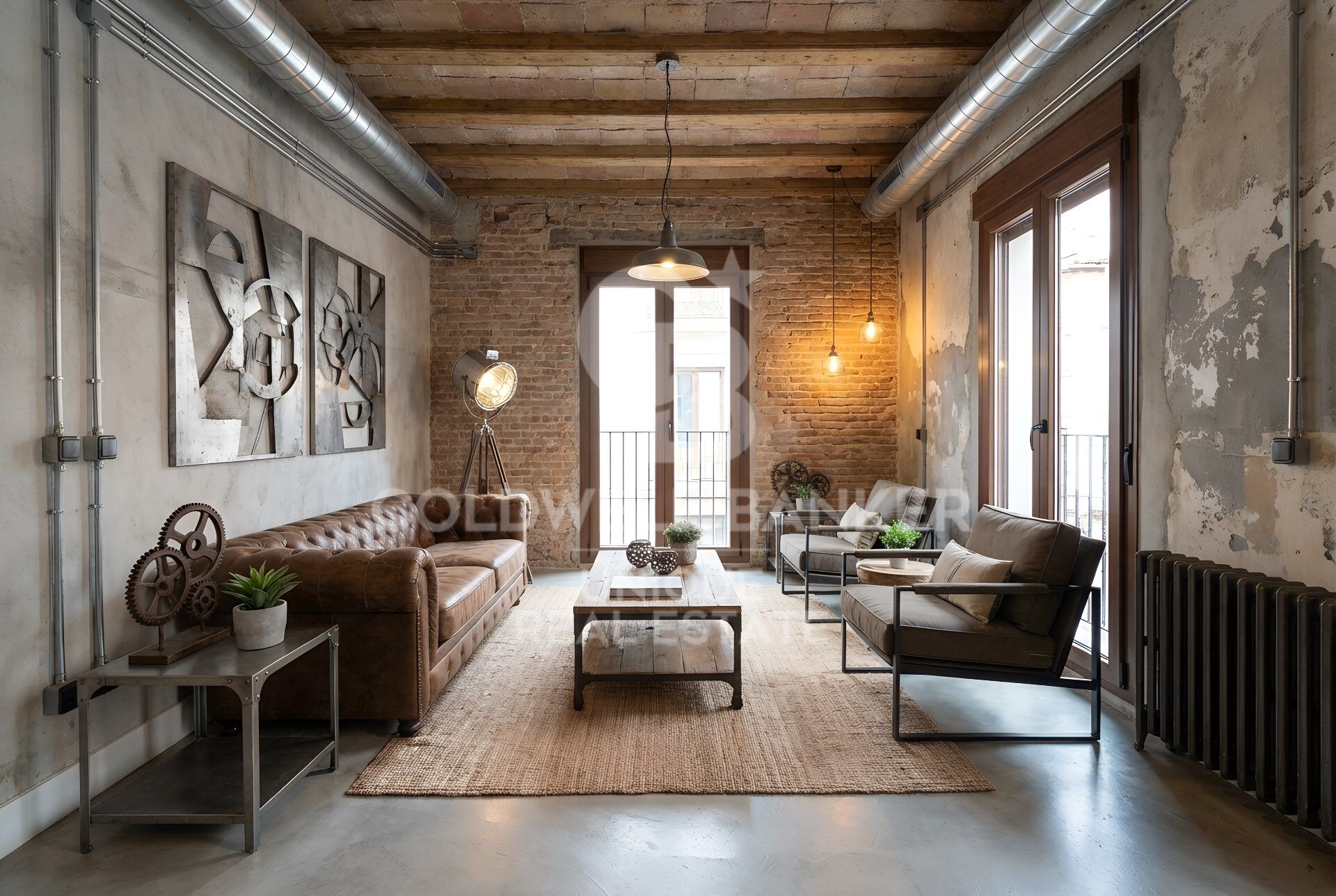 Renovated flat with 2 bedrooms and garage in the centre of Madrid