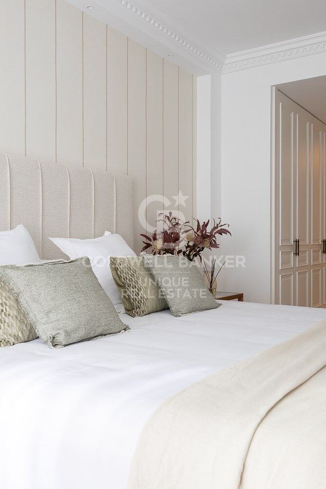 Renovated 4-bedroom flat with terrace in the exclusive neighbourhood of Recoletos, Madrid