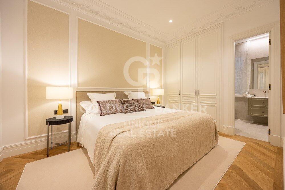 Appartement rénové de 4 chambres avec terrasse dans le quartier exclusif de Recoletos, Madrid