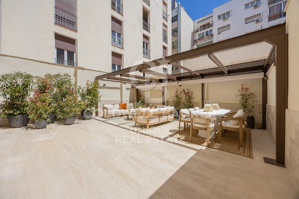 Appartement rénové de 4 chambres avec terrasse dans le quartier exclusif de Recoletos, Madrid
