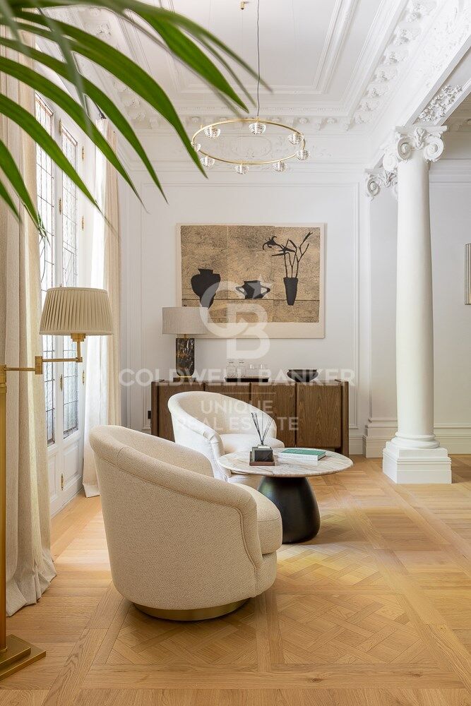 Appartement rénové de 4 chambres avec terrasse dans le quartier exclusif de Recoletos, Madrid