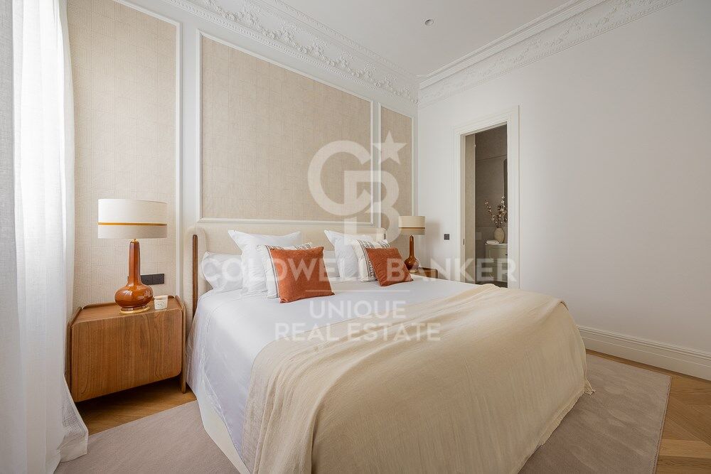 Appartement rénové de 4 chambres avec terrasse dans le quartier exclusif de Recoletos, Madrid