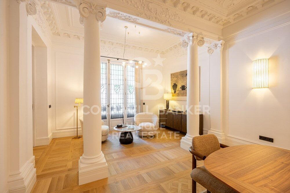 Appartement rénové de 4 chambres avec terrasse dans le quartier exclusif de Recoletos, Madrid