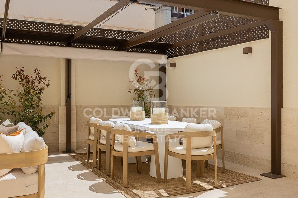 Renovated 4-bedroom flat with terrace in the exclusive neighbourhood of Recoletos, Madrid