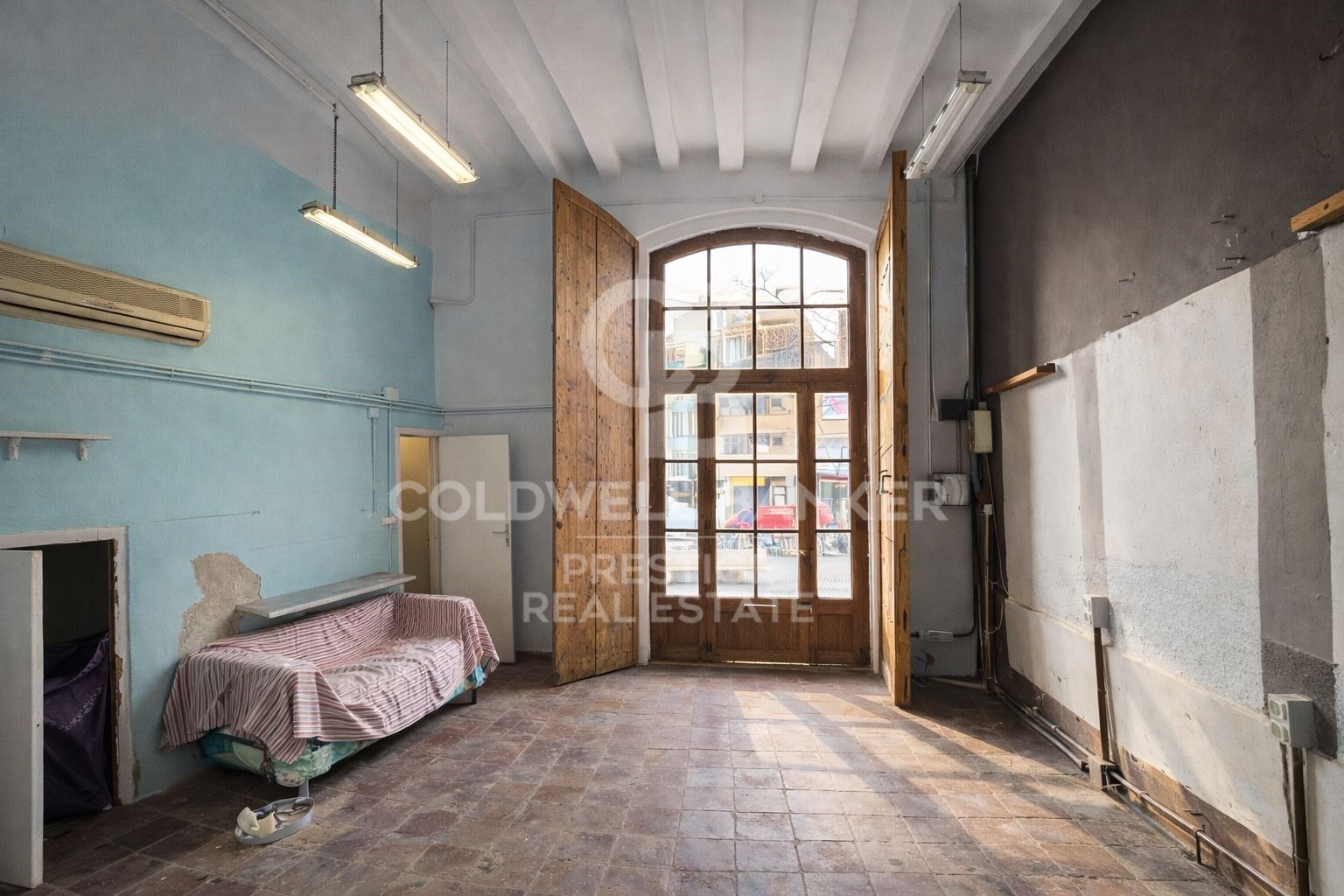 Bâtiment unique au charme historique au cur de Molins de Rei