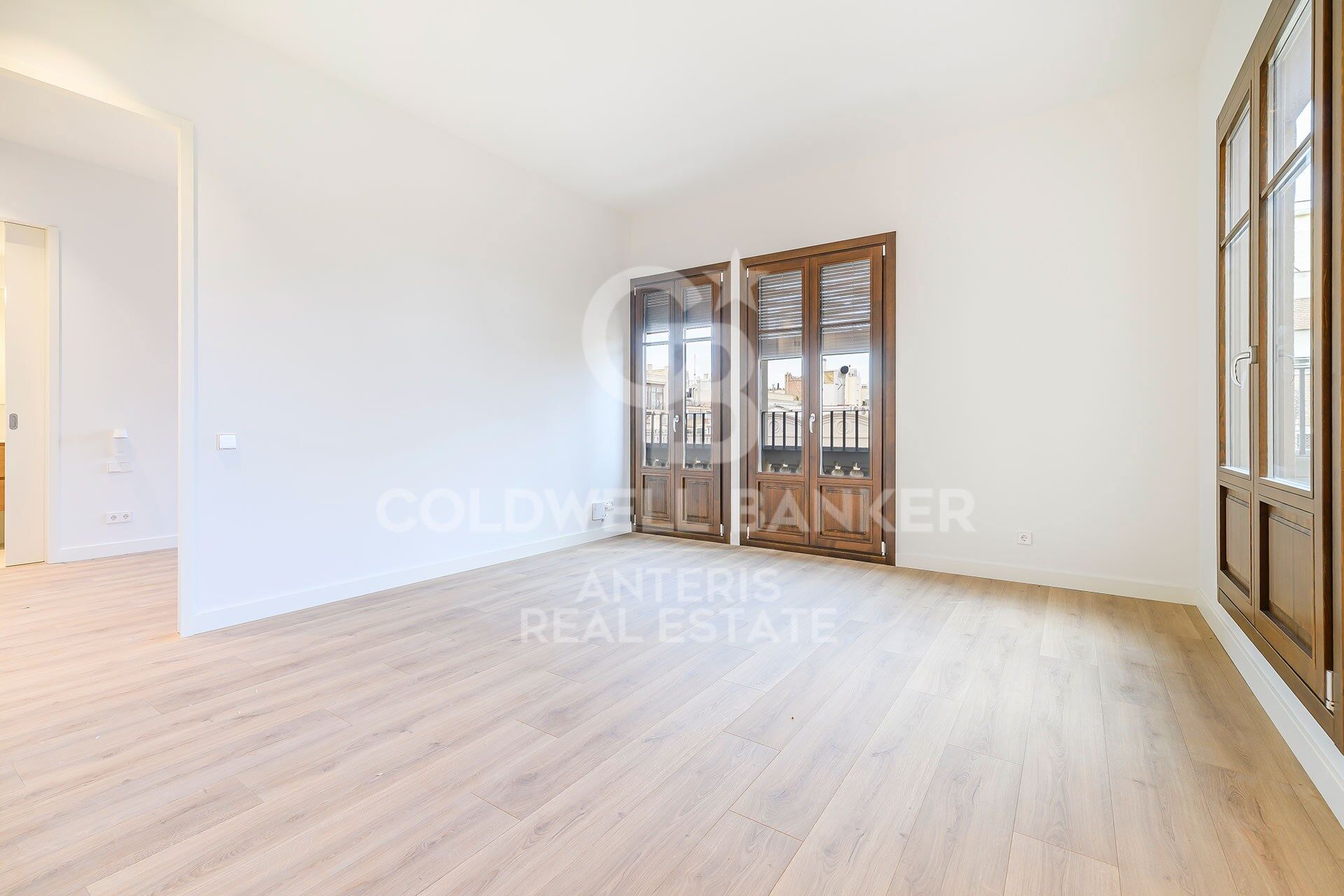 Penthouse with a 25 m² terrace in the heart of Eixample Dreta