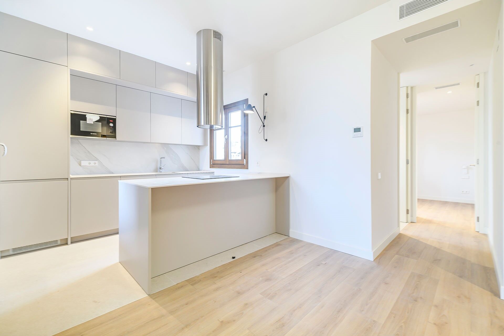 Penthouse with a 25 m² terrace in the heart of Eixample Dreta