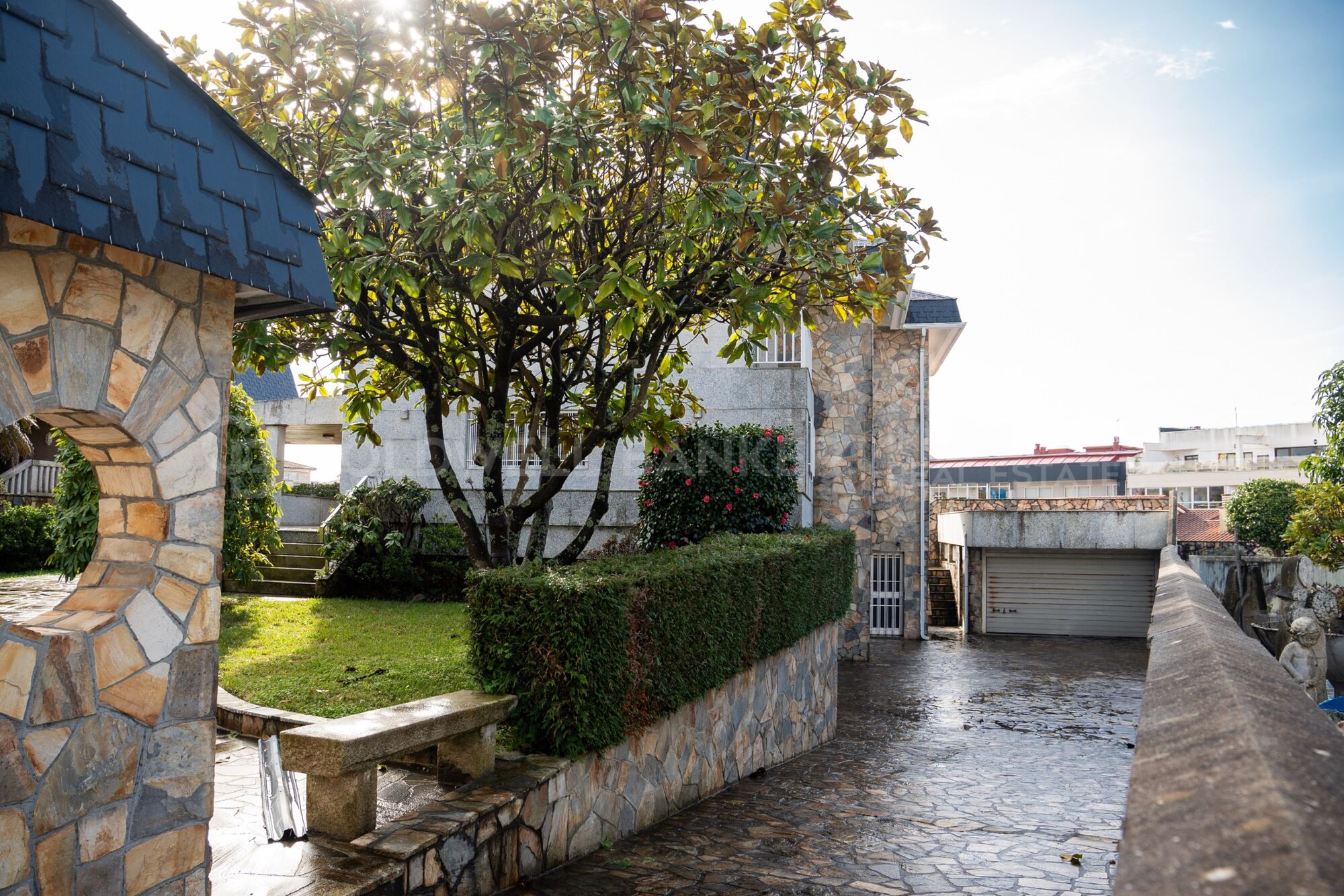 Chalet exclusivo en Monte O Castro con vistas al mar