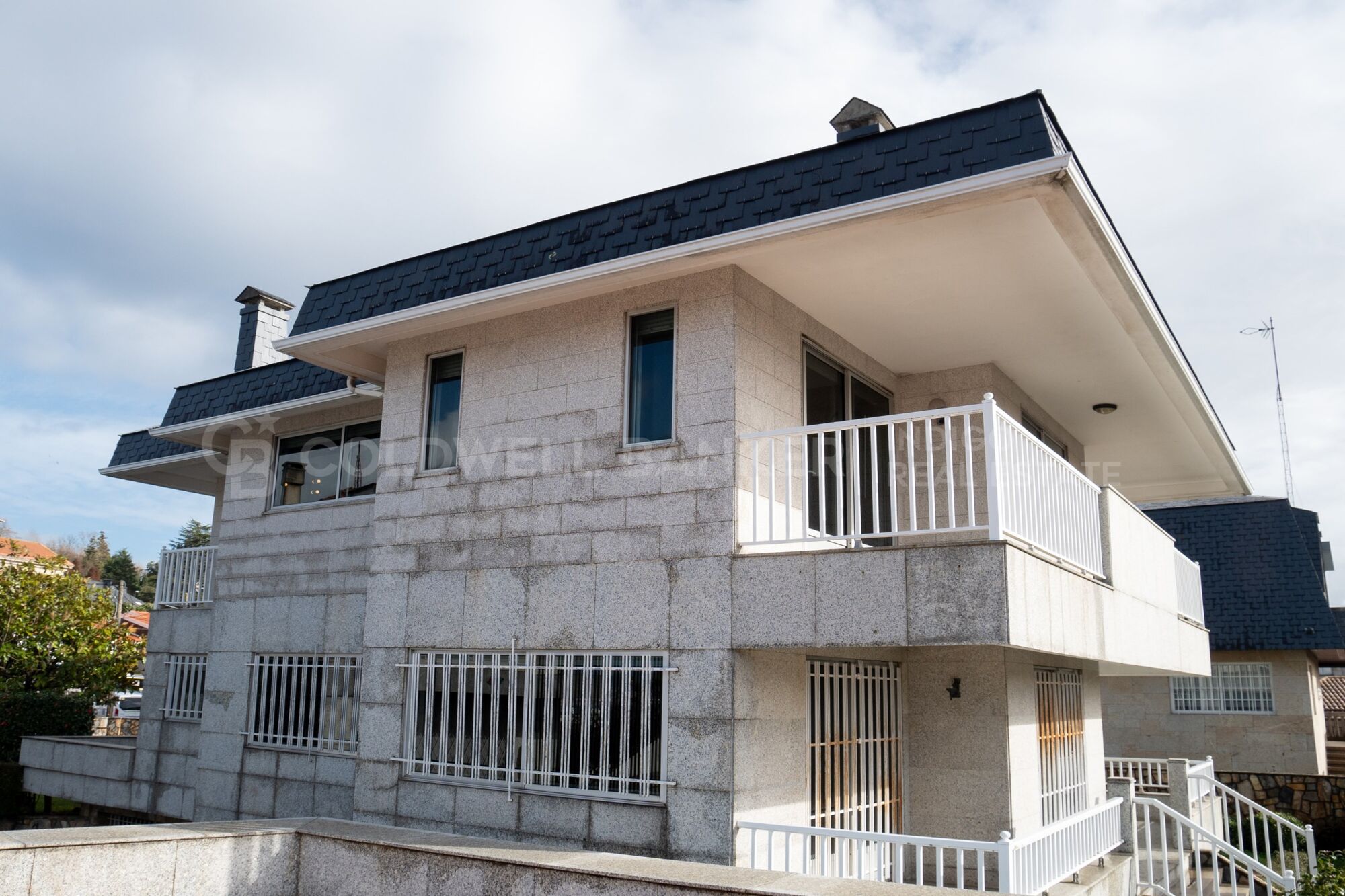 Chalet exclusivo en Monte O Castro con vistas al mar