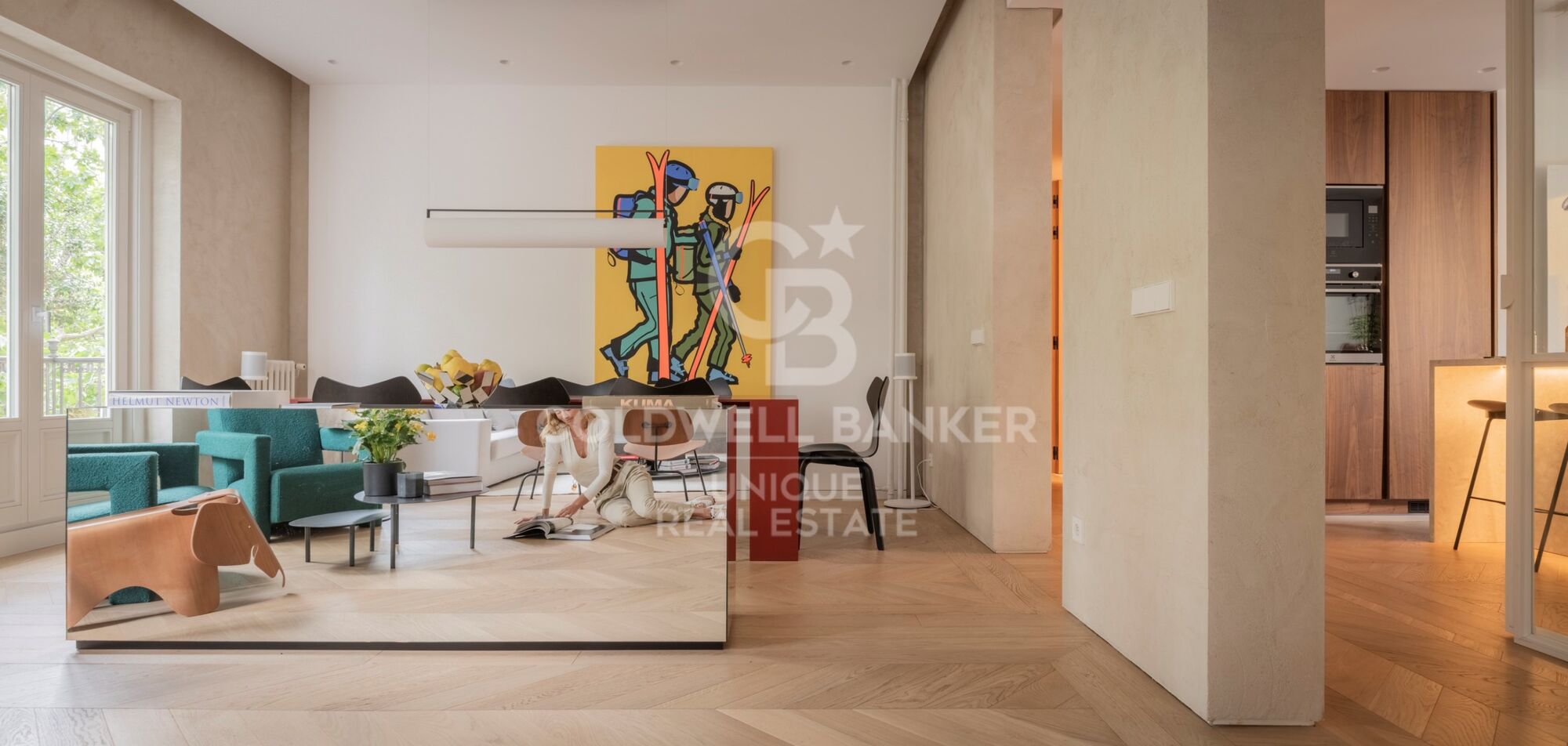 Appartement extérieur avec quatre balcons sur rue, garage et cave à Lista, Madrid