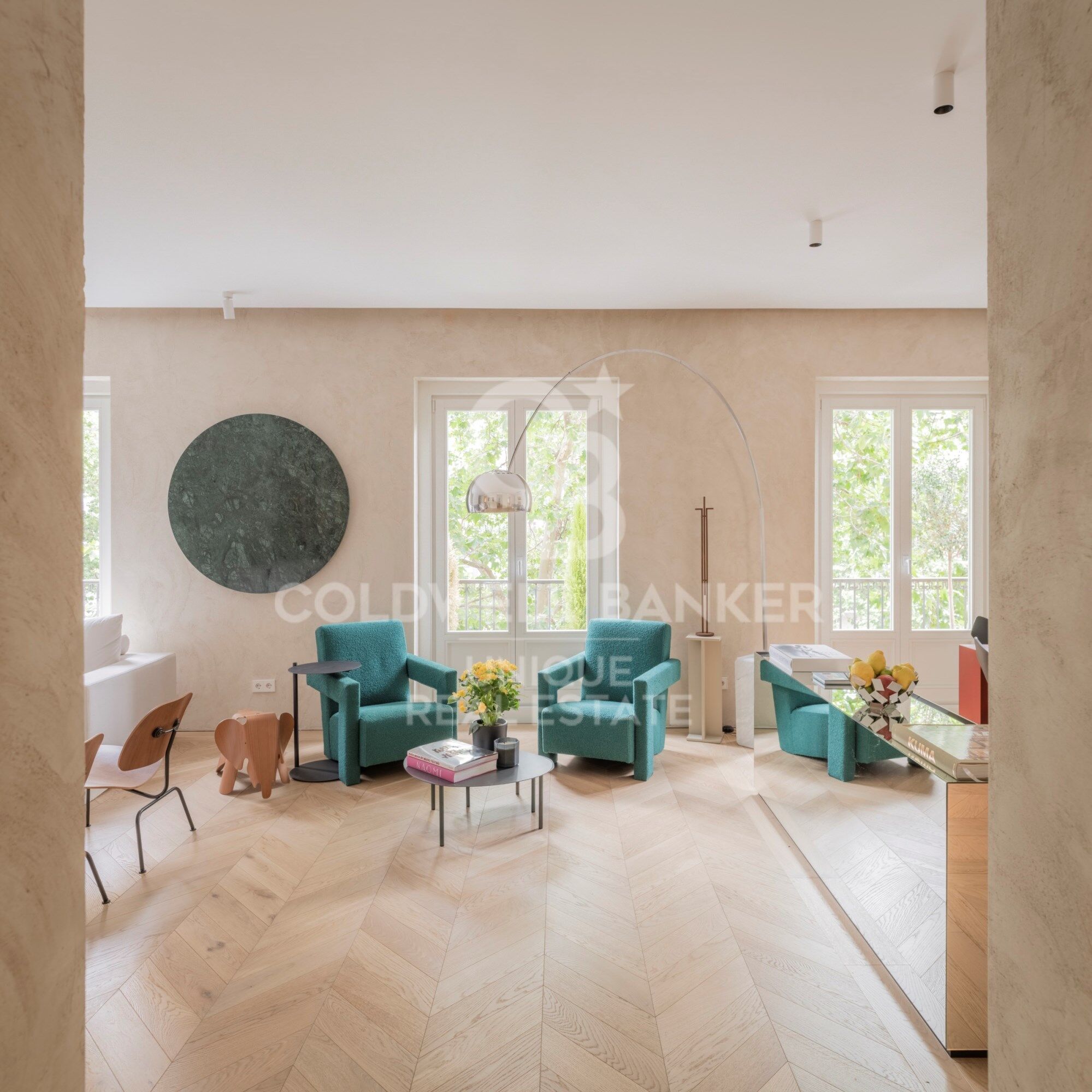 Exterior apartment with four street-facing balconies, garage and storage room in Lista, Madrid