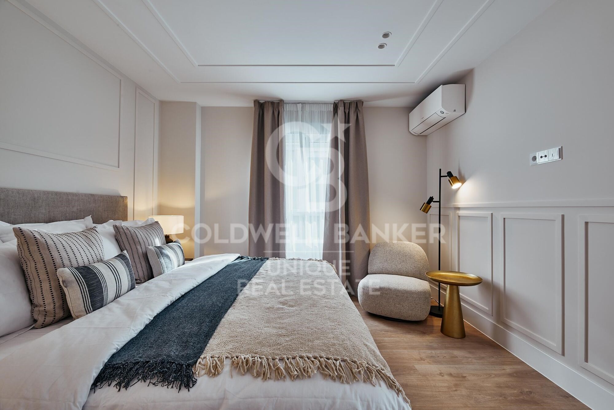 Flat 3 Bedrooms Sale Madrid