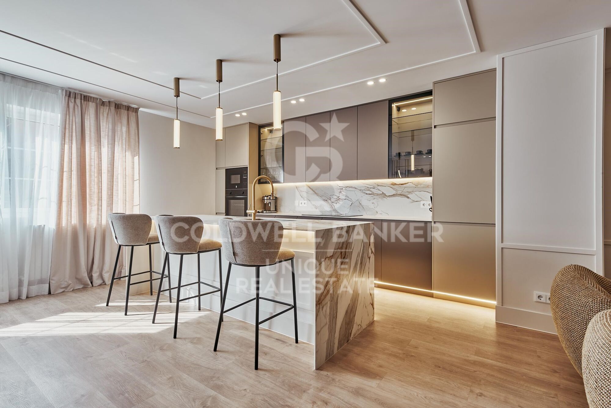 Flat 3 Bedrooms Sale Madrid