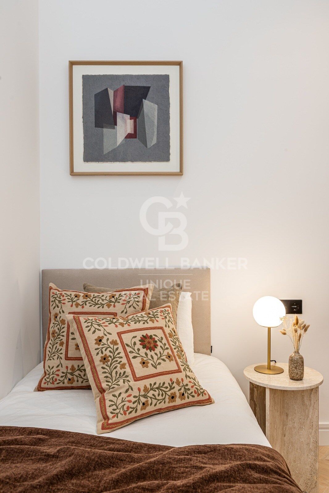 Renovierte mit Balkonen und Garage in Justicia, Madrid