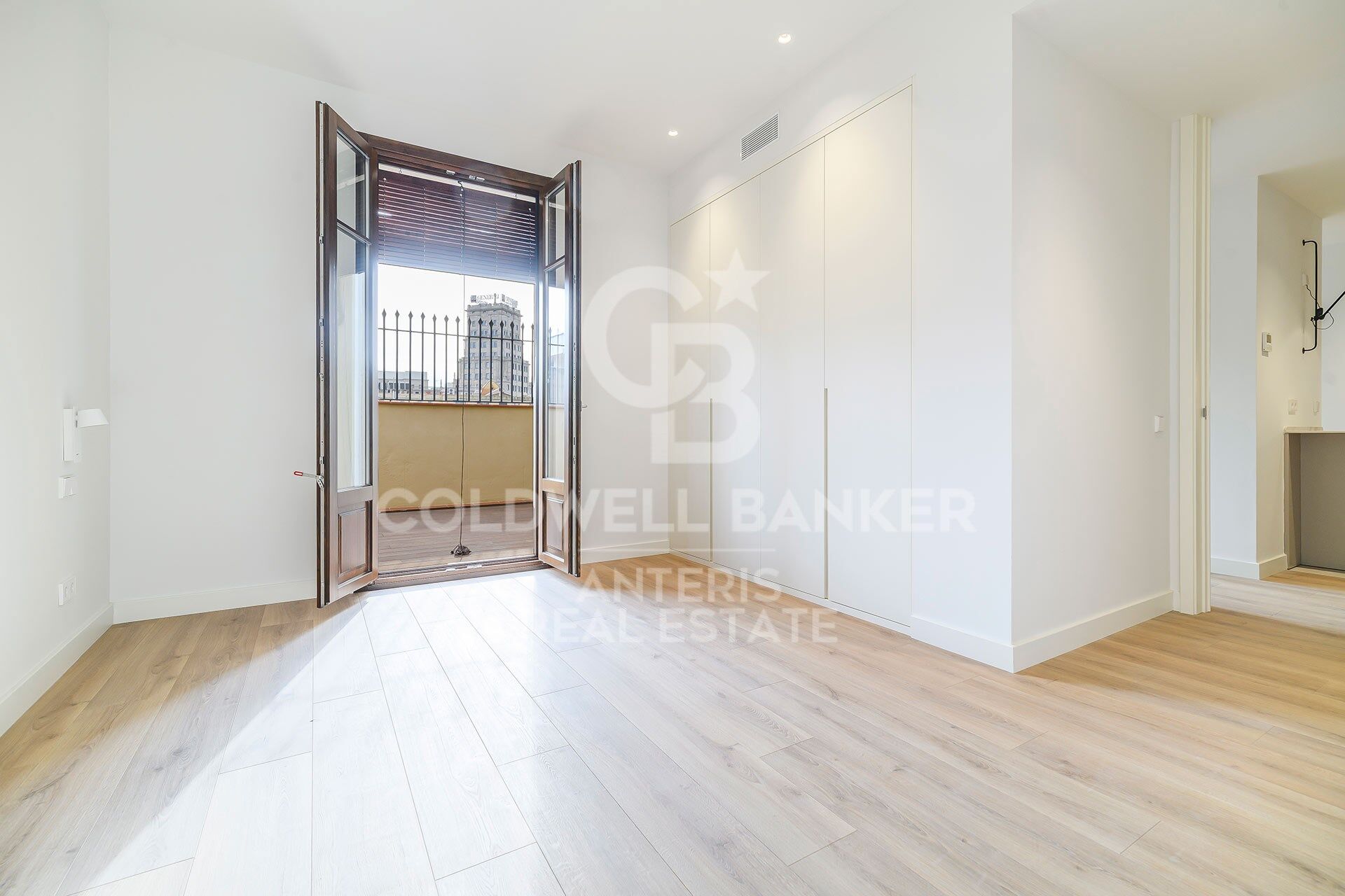 Exclusive penthouse with terrace in a stately building in the Quadrat d'Or