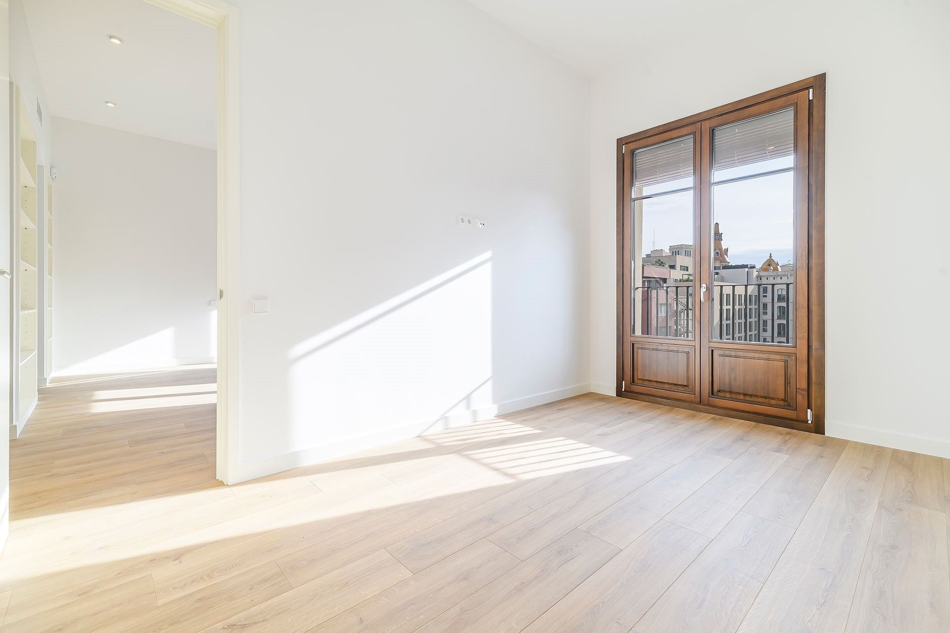 Exclusive penthouse with terrace in a stately building in the Quadrat d'Or