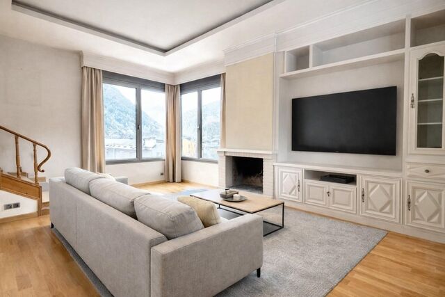 Villa 6 Bedrooms Rent Encamp