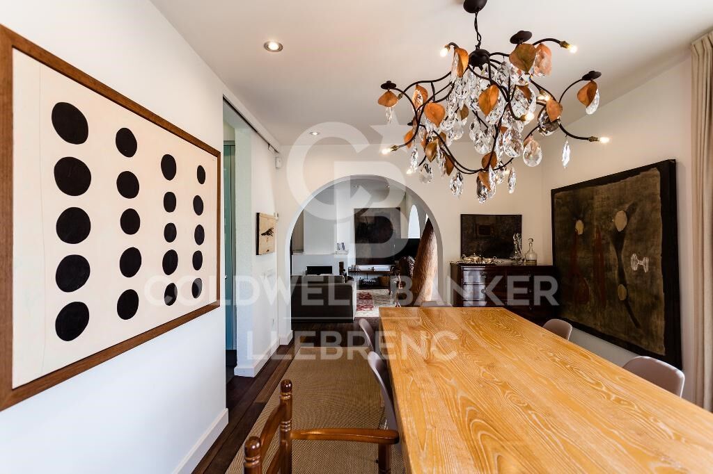 Wonderful rustic finca with a large garden and pool for sale in Vallvidrera