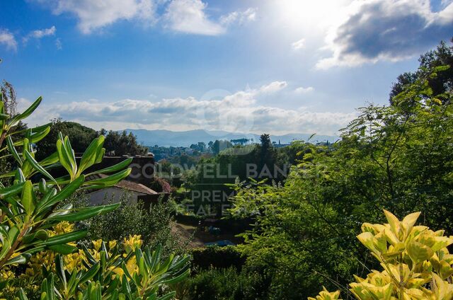 SPECTACULAR AND UNIQUE, A PLOT IN BELLATERRA