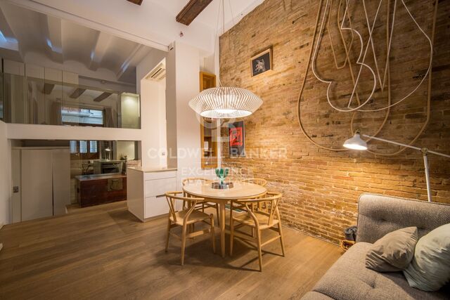 Charming furnished designer duplex in Ciutat Vella