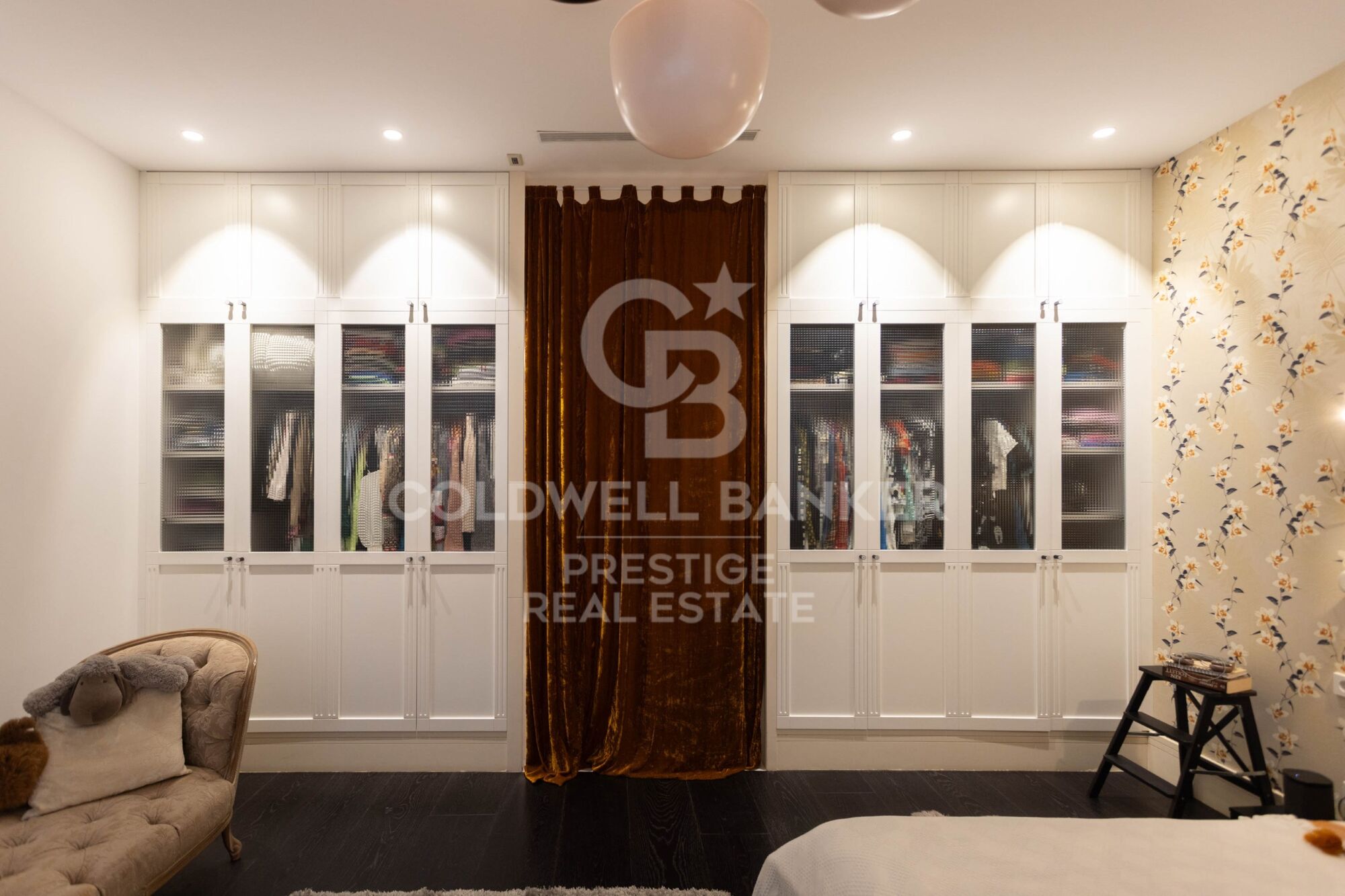 Dachgeschosswohnung mit Terrasse zum Verkauf, nur wenige Schritte von der Sagrada Família entfernt