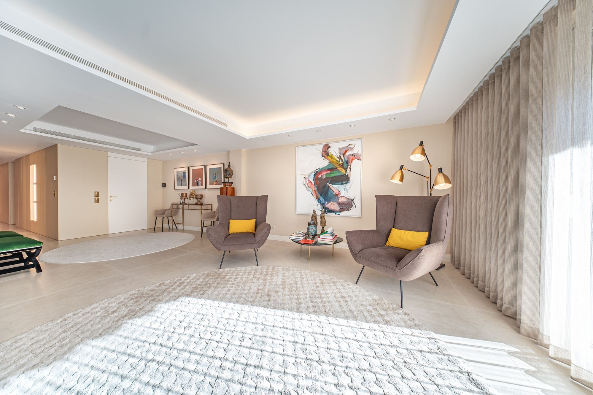 Exclusive renovated property in Eixample Derecho district