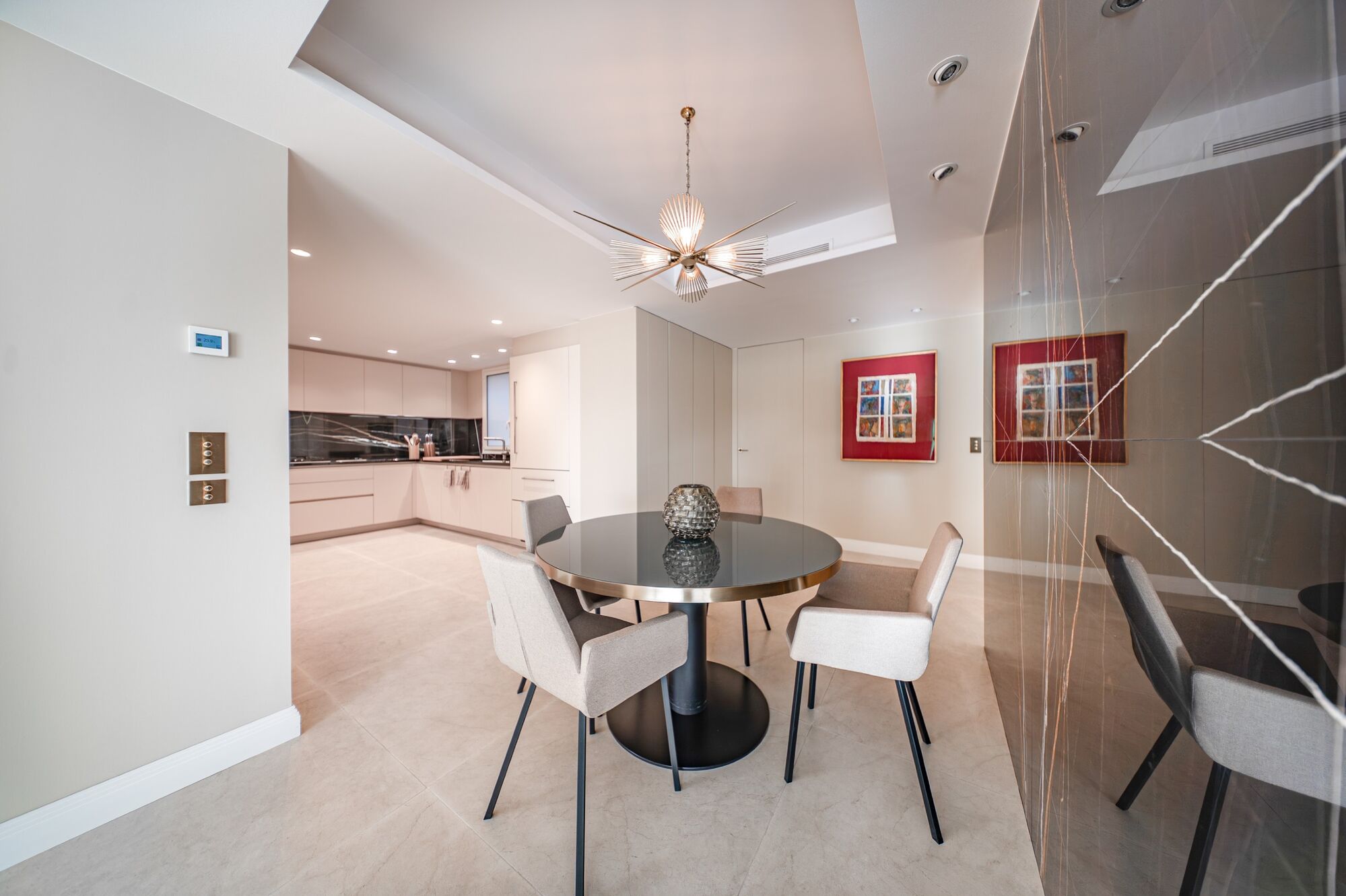 Exclusive renovated property in Eixample Derecho district