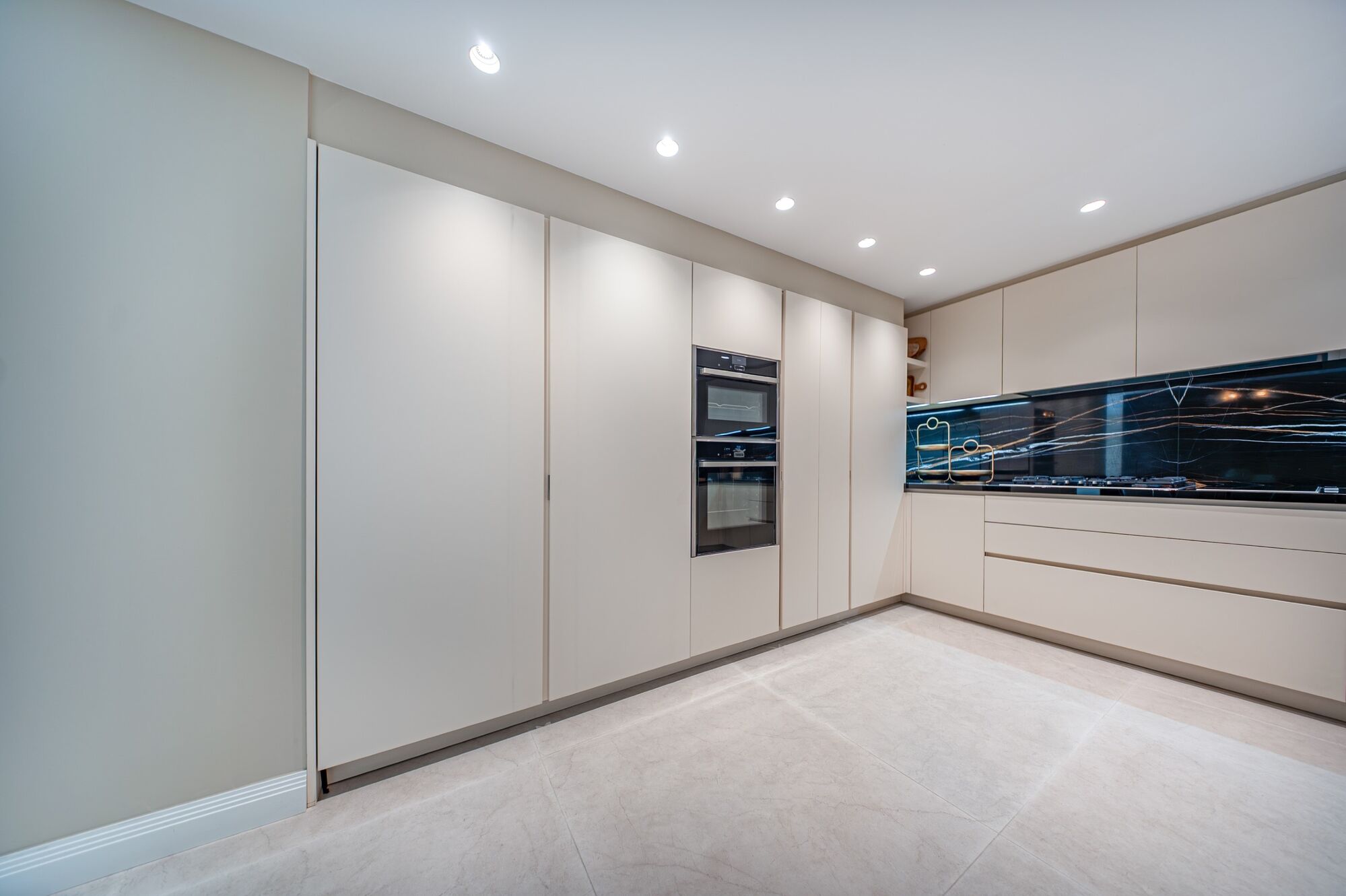 Exclusive renovated property in Eixample Derecho district