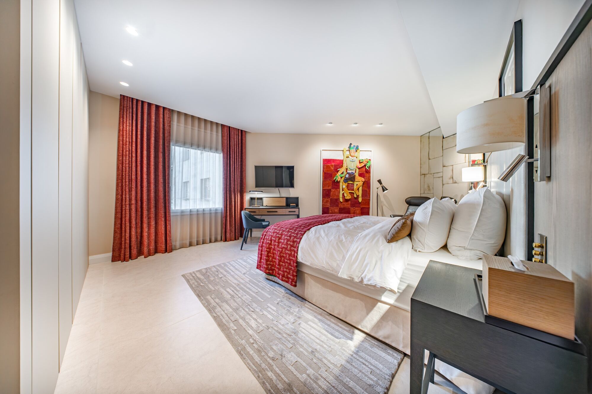 Exclusive renovated property in Eixample Derecho district