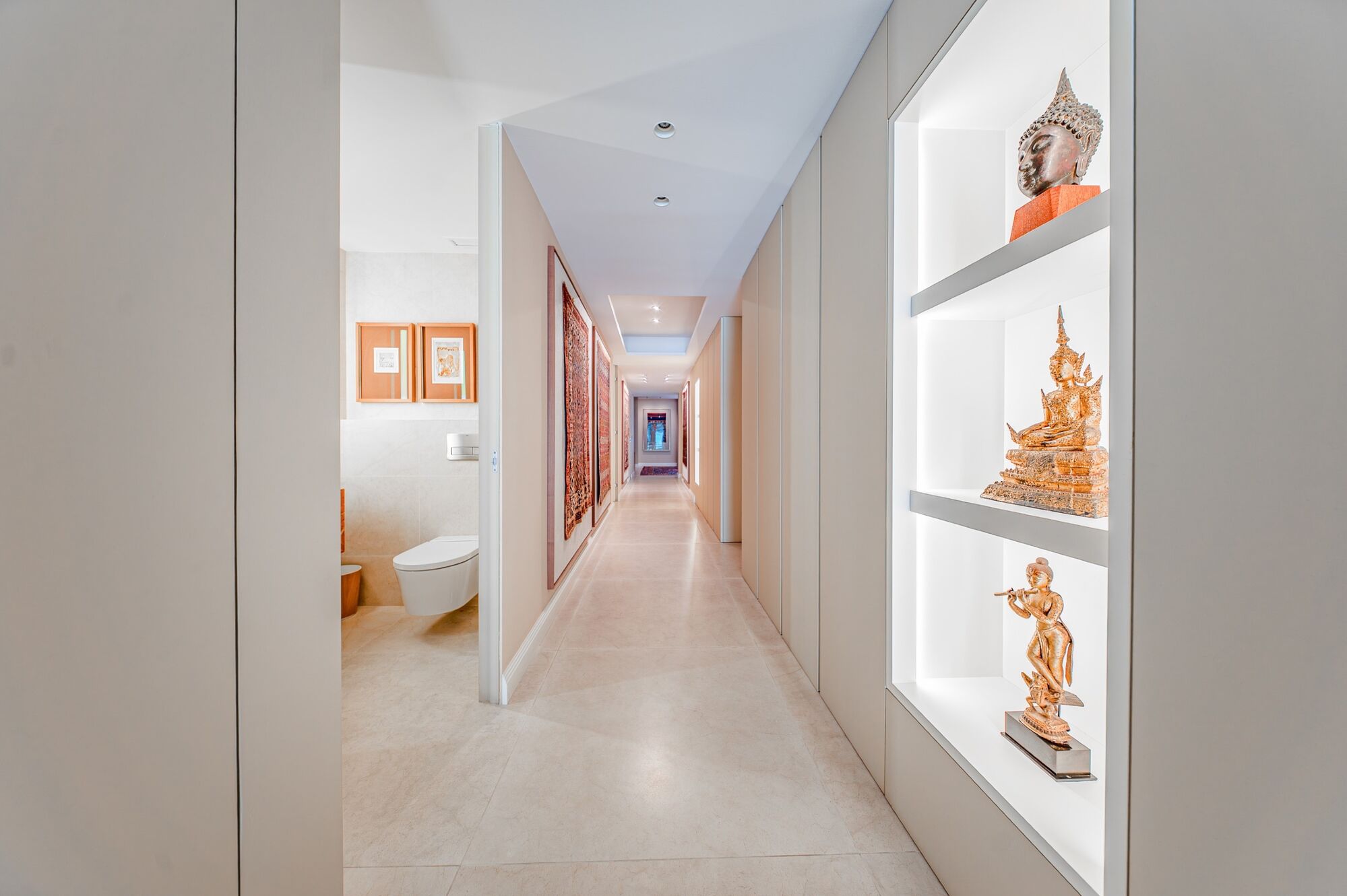 Exclusive renovated property in Eixample Derecho district