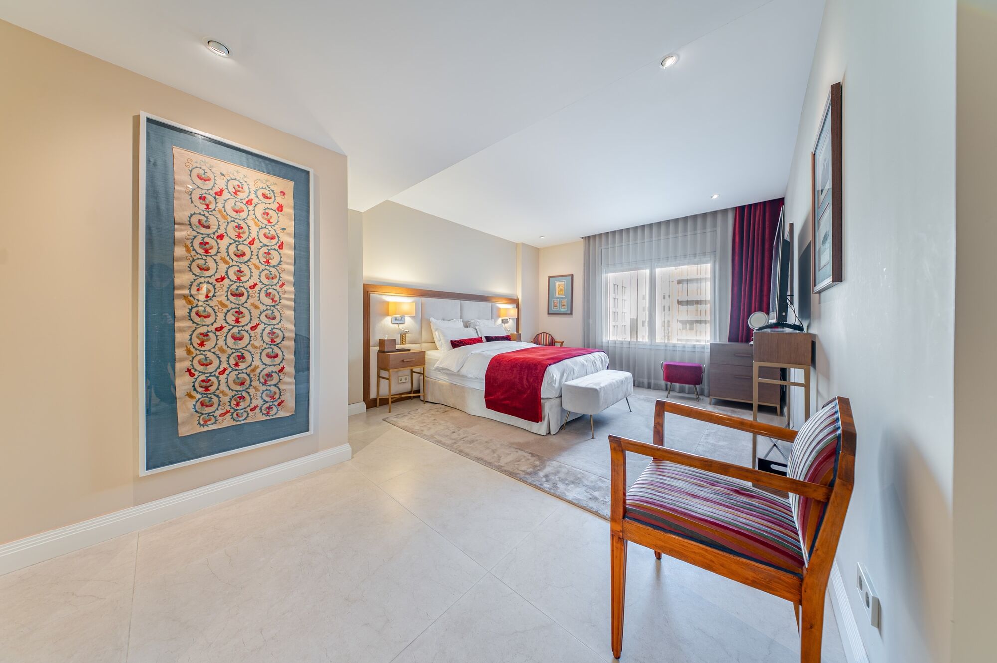 Exclusive renovated property in Eixample Derecho district