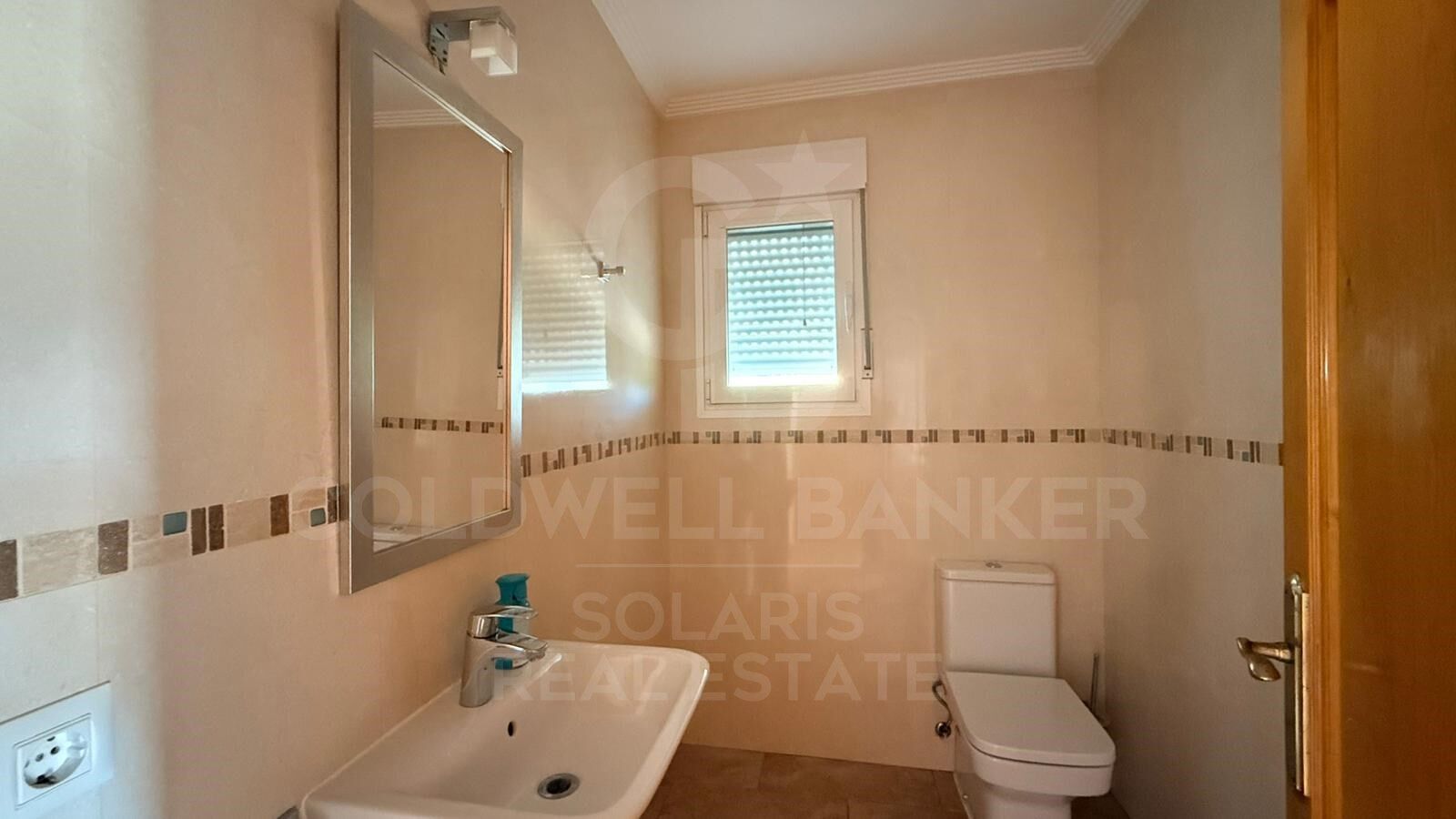 Villa en alquiler anual - Confort y amplitud en Jávea