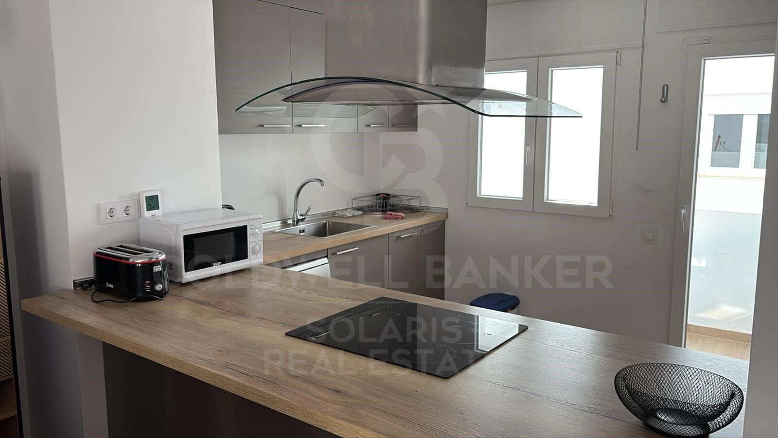 Exclusive flat for annual rent in the Port of Jávea